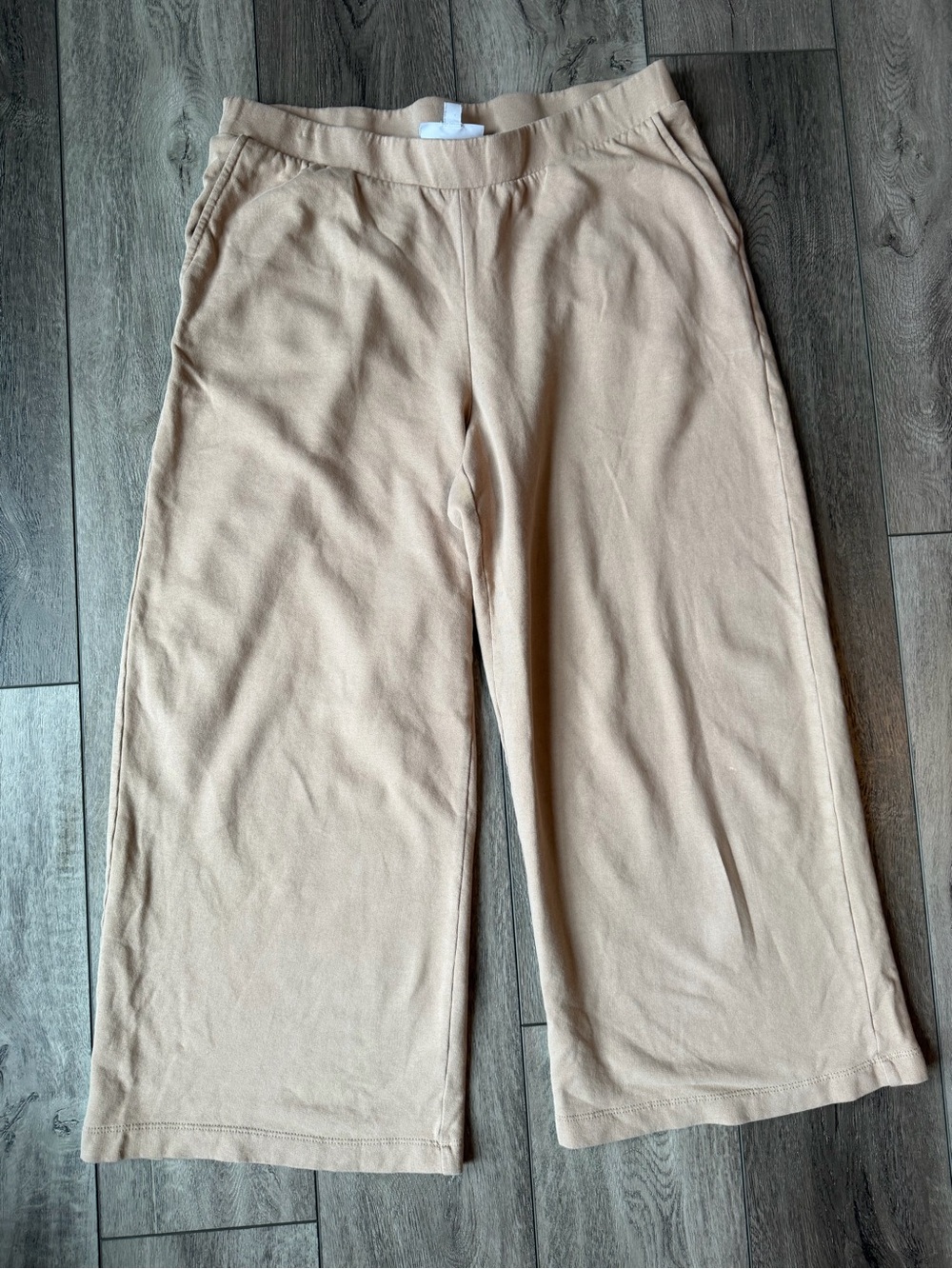 J.Jill- Wide Leg Cropped 100% Organic Cotton Sweatpants in Beige (M)